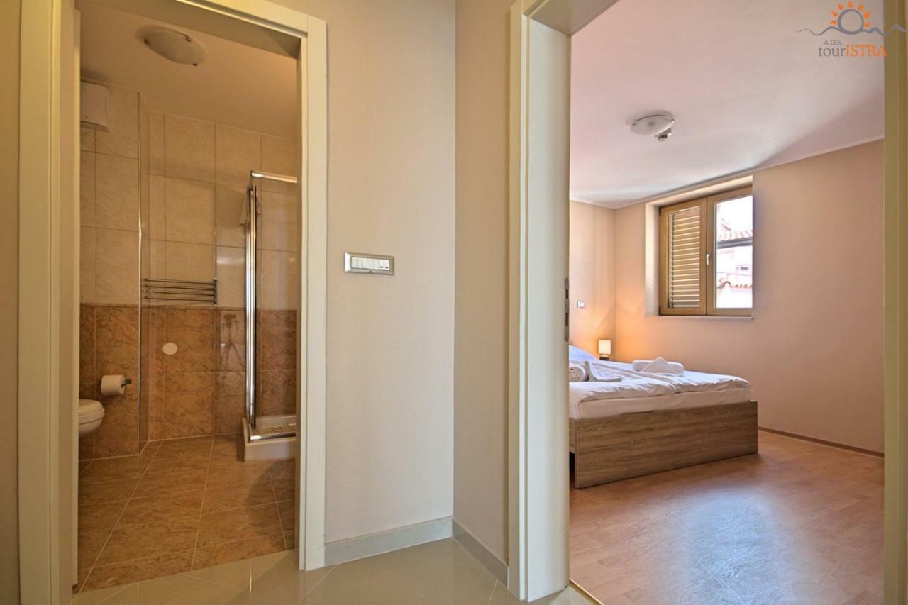 Rotonda Inn Novigrad Novigrad Istria Eksteriør bilde