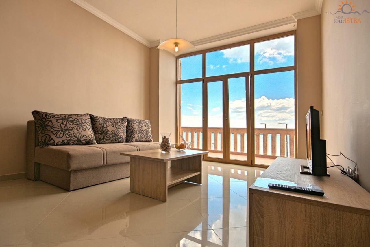 Rotonda Inn Novigrad Novigrad Istria Eksteriør bilde