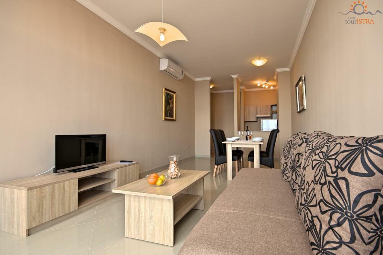 Rotonda Inn Novigrad Novigrad Istria Eksteriør bilde