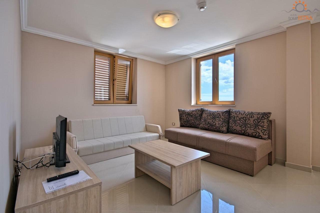 Rotonda Inn Novigrad Novigrad Istria Eksteriør bilde