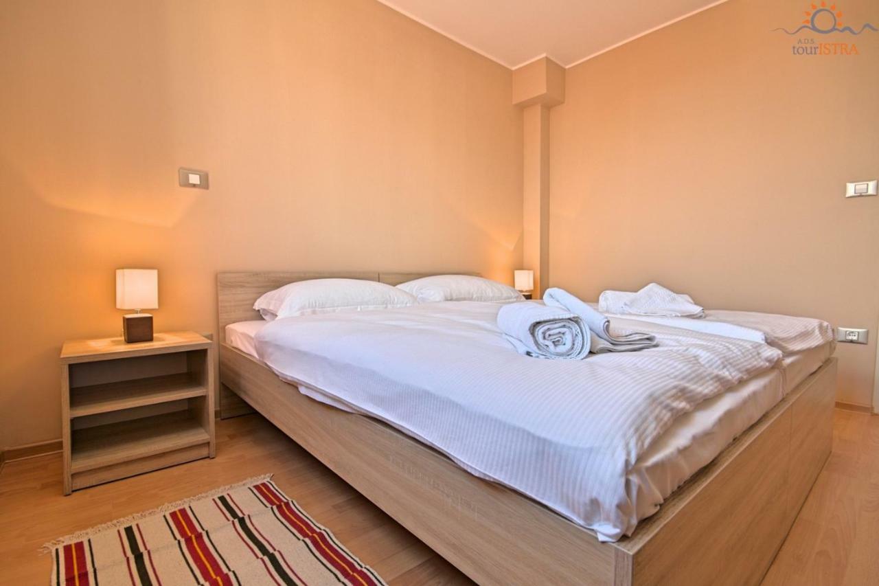 Rotonda Inn Novigrad Novigrad Istria Eksteriør bilde
