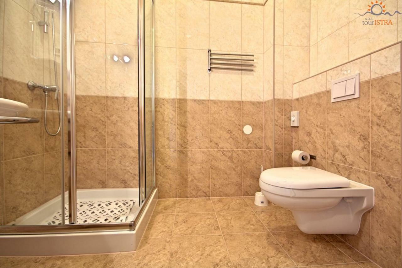 Rotonda Inn Novigrad Novigrad Istria Eksteriør bilde