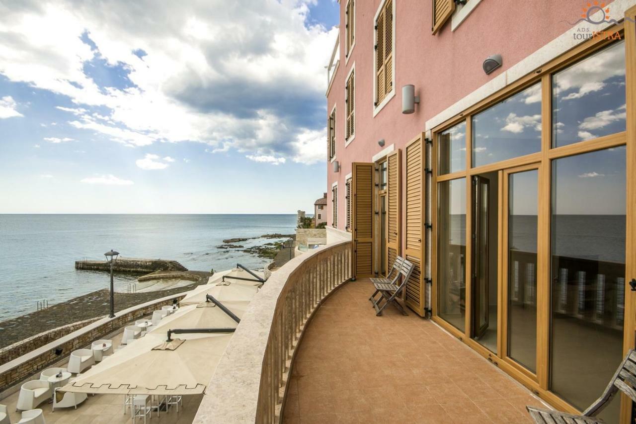 Rotonda Inn Novigrad Novigrad Istria Eksteriør bilde